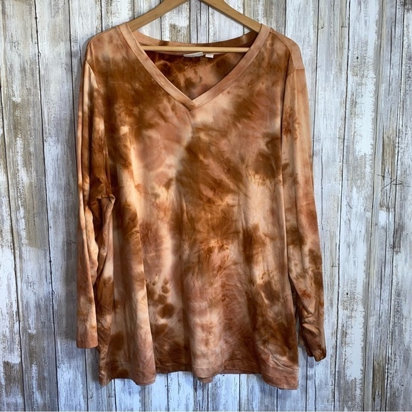 LOGO Lounge Brushed Tie Dye V Neck - Picture 2 of 7
